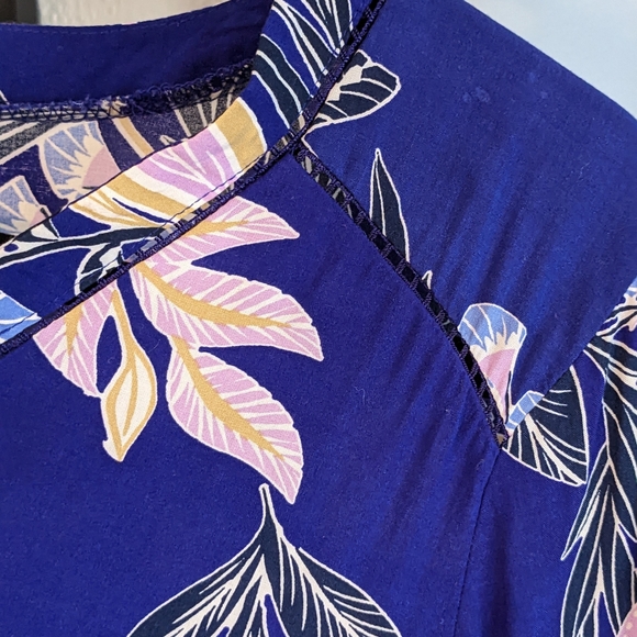 St. John's Bay Medium Floral Bright Beautifully Colored Boho Top Blouse 😎 - Picture 7 of 9